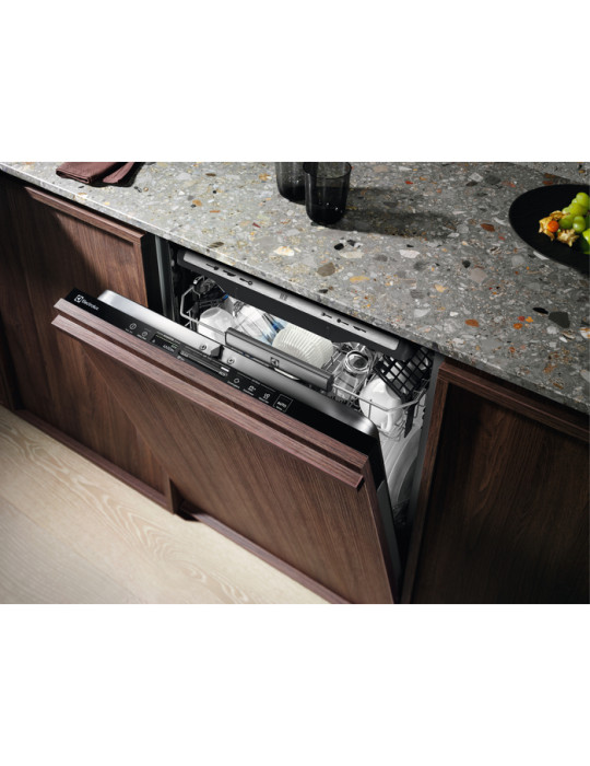 Electrolux EEC87400L Entièrement intégré 14 couverts