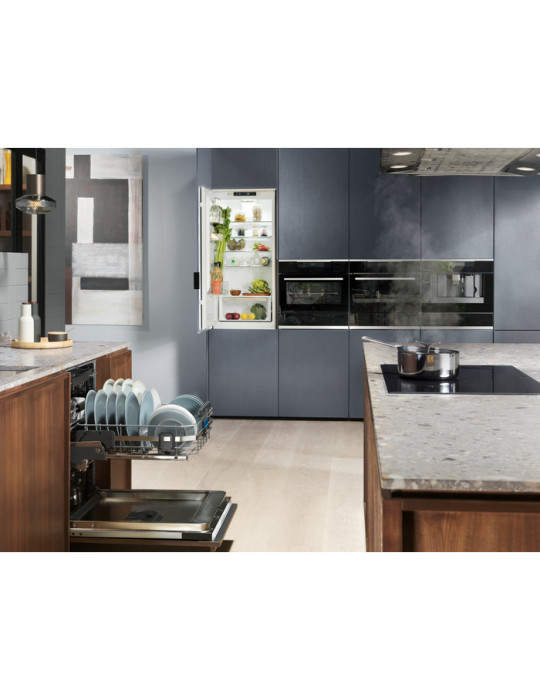 Electrolux EEC87400L Entièrement intégré 14 couverts