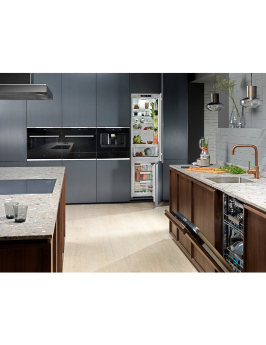 Electrolux EEC87400L Entièrement intégré 14 couverts